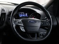 Ford Kuga ST-LINE 46
