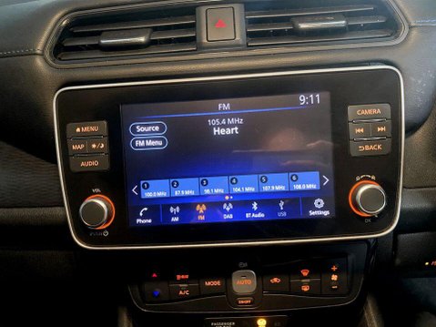 Nissan LEAF 40kWh N-Connecta Hatchback 5dr Electric Auto (150 ps) Bluetooth - DAB Radi 15