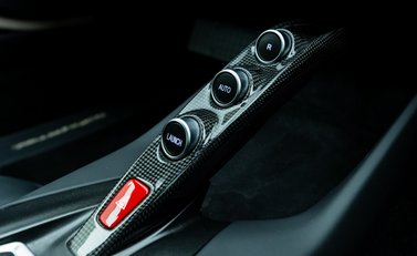 Ferrari 812 Superfast 17