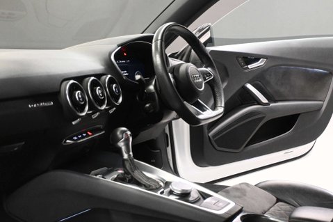 Audi TT 2.0 TT Black Edition 45 TFSI Quattro Semi-Auto 4WD 3dr 4