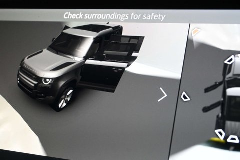 Land Rover Defender 3.0 Defender X-Dynamic HSE D MHEV A 4WD 5dr 35