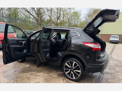 Nissan Qashqai 1.6 dCi Tekna SUV 5dr Diesel Manual 2WD Euro 6 (s/s) (130 ps) 22