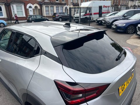 Nissan Juke 1.0 DIG-T N-Connecta DCT Auto Euro 6 (s/s) 5dr 17