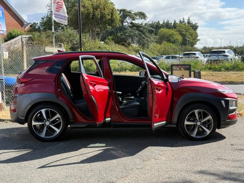 Hyundai KONA PREMIUM SE 1 OWNER 3