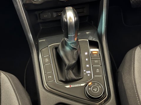 Volkswagen Tiguan SE TDI BMT 4MOTION DSG 13