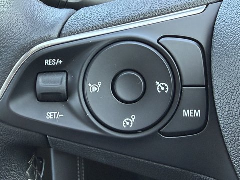 Vauxhall Grandland 1.2 Turbo SRi 5dr 30