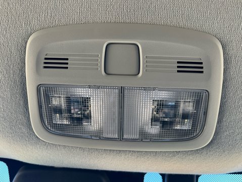 Suzuki Vitara SZ-T BOOSTERJET MHEV 27