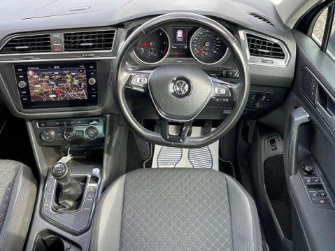 Volkswagen Tiguan 2.0 TDI SE Navigation Euro 6 (s/s) 5dr 9