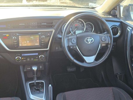 Toyota Auris 1.6 V-Matic Sport Hatchback 5dr Petrol Multidrive S Euro 5 (132 ps) 21