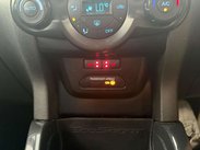 Ford Ecosport 1.0T EcoBoost Titanium 2WD Euro 5 (s/s) 5dr 37