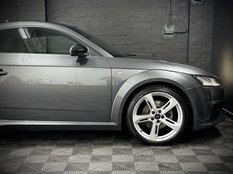 Audi TT 1.8 TT Black Edition TFSI 3dr 21