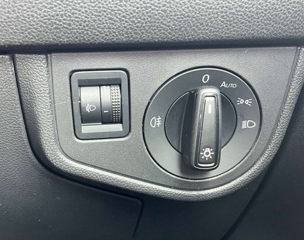 Volkswagen Polo 1.0 Polo Life TSi Semi-Auto 5dr 51