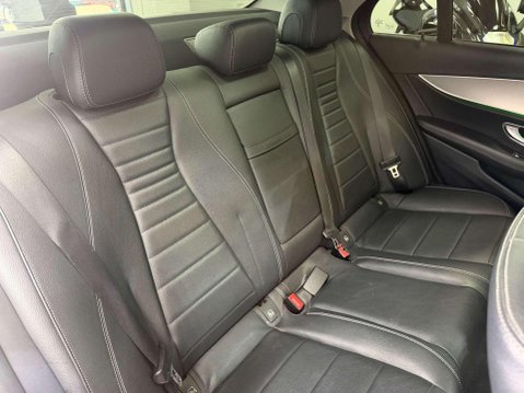 Mercedes-Benz E Class 2.0 E220d SE (Premium) Saloon 4dr Diesel G-Tronic+ Euro 6 (s/s) (194 ps) 37