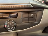 Volkswagen Transporter AUTO SWB L1H1 Low Roof Highline T28 Air 34