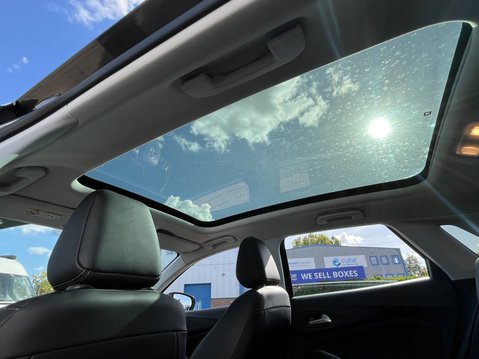 Vauxhall Grandland X 1.2 Turbo Elite Nav 5dr 32