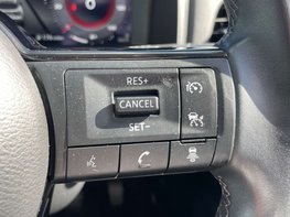 Nissan Qashqai 1.3 Qashqai N-Connecta DiG-T MHEV 5dr 52