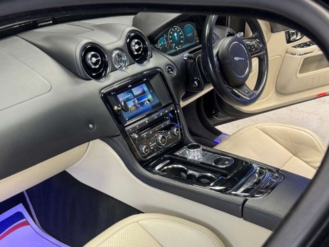 Jaguar XJ 3.0d V6 R-Sport Saloon 4dr Diesel Auto Euro 6 (s/s) (300 ps) 87