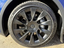 Tesla Model Y (Dual Motor) Long Range SUV 5dr Electric Auto 4WDE (384 bhp) 18