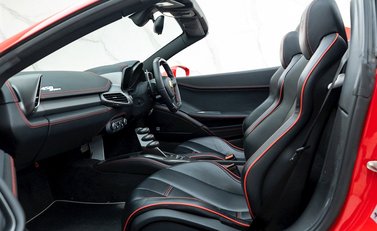 Ferrari 458 Spider 16