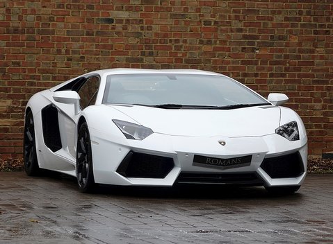 Lamborghini Aventador LP 700-4 1