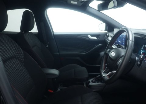 Ford Focus 1.0 Focus ST-Line MHEV Auto 5dr 41