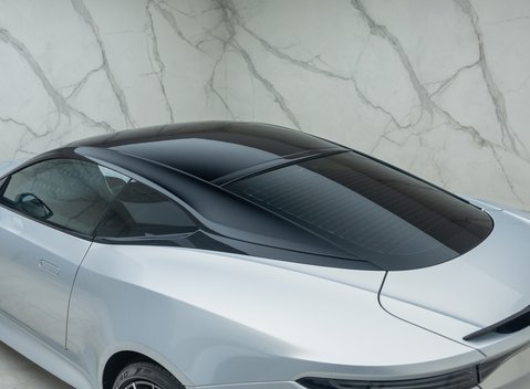 Aston Martin DBS Superleggera 33