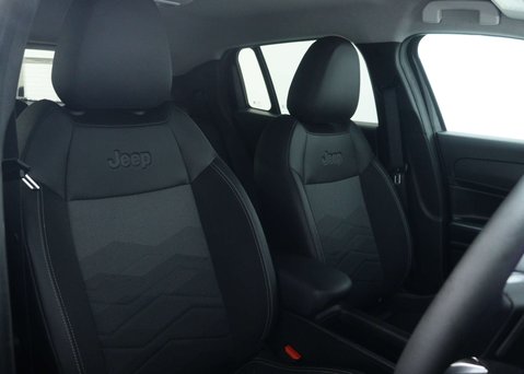 Jeep Avenger 1.2 e-Hybrid Summit SUV 5dr Petrol Hybrid e-DCT Euro 6 (s/s) (100 ps) 42
