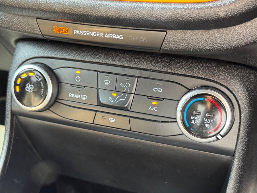 2018 Ford Fiesta — image 24
