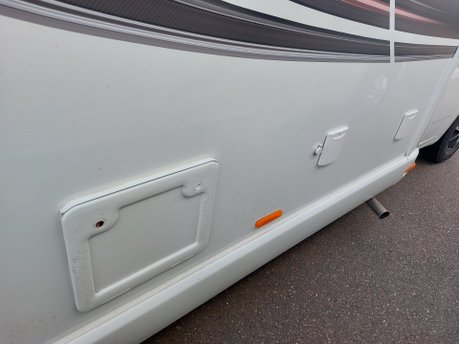 Swift Escape 694 2022 21