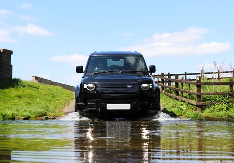 Land Rover Defender 110