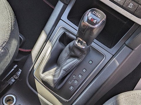 Skoda Yeti BLACK EDITION TDI CR DSG 27