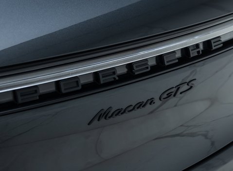 Porsche Macan GTS 31