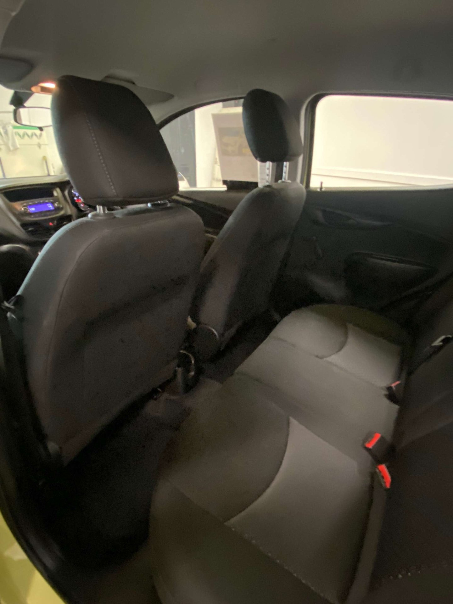 2018 Vauxhall Viva — image 33