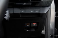 Renault Megane LAUNCH EDITION 15