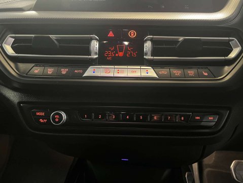 BMW 2 Series 1.5 218i M Sport Auto 4dr 27