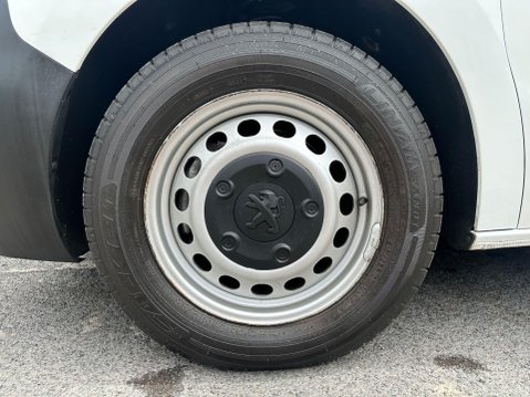 Peugeot Expert BLUEHDI PROFESSIONAL PREMIUM L1 5