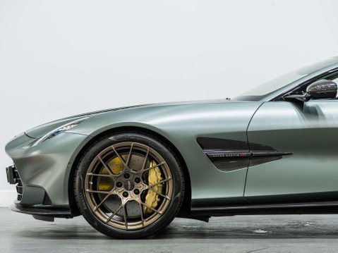 Aston Martin Vanquish 5.2 V12 BiTurbo Coupe 2dr Petrol Auto Euro 6 (s/s) (835 ps) 26