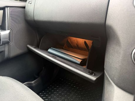 Land Rover Discovery 3.0 Discovery SE SDV6 Auto 4WD 5dr 33