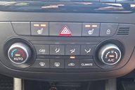 Kia Venga 3.. AUTOMATIC.. 1 PREVIOUS KEEPER.. 7 MAIN DEALER SERVICES.. STUNNING 19