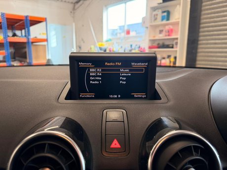 Audi A1 1.2 TFSI Sport Euro 5 (s/s) 3dr 19