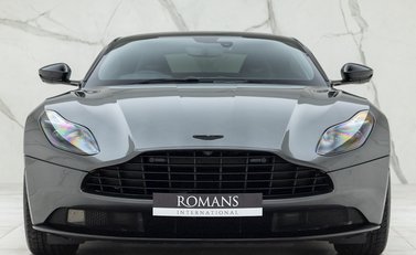 Aston Martin DB11 V8 Shadow Edition 4