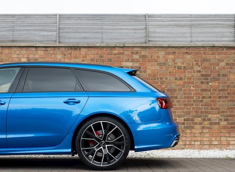 Audi RS6 Avant Performance 29