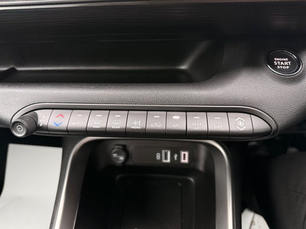 Jeep Avenger Altitude 5dr Petrol Manual Euro 6 (s/s) (100 ps) 23