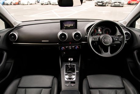 Audi A3 SPORTBACK TFSI SPORT