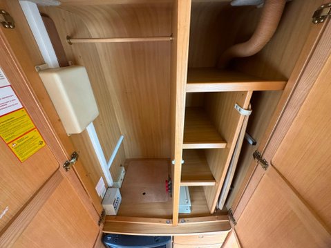 Auto-Sleepers Amethyst 350 LWB 7