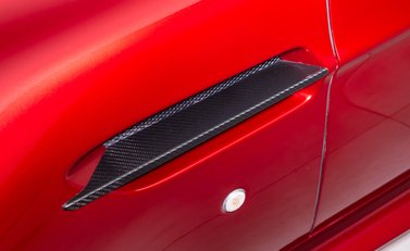 Aston Martin V12 Vantage s 31