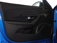 Peugeot 2008 GT PREMIUM 44