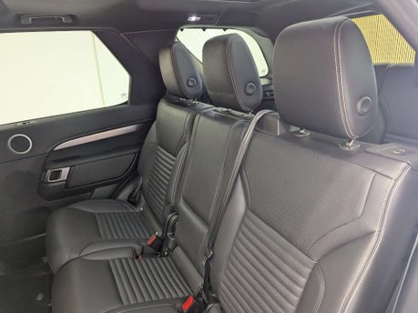 Land Rover Discovery 3.0 Discovery R-Dynamic SE D MHEV Auto 4WD 5dr 42