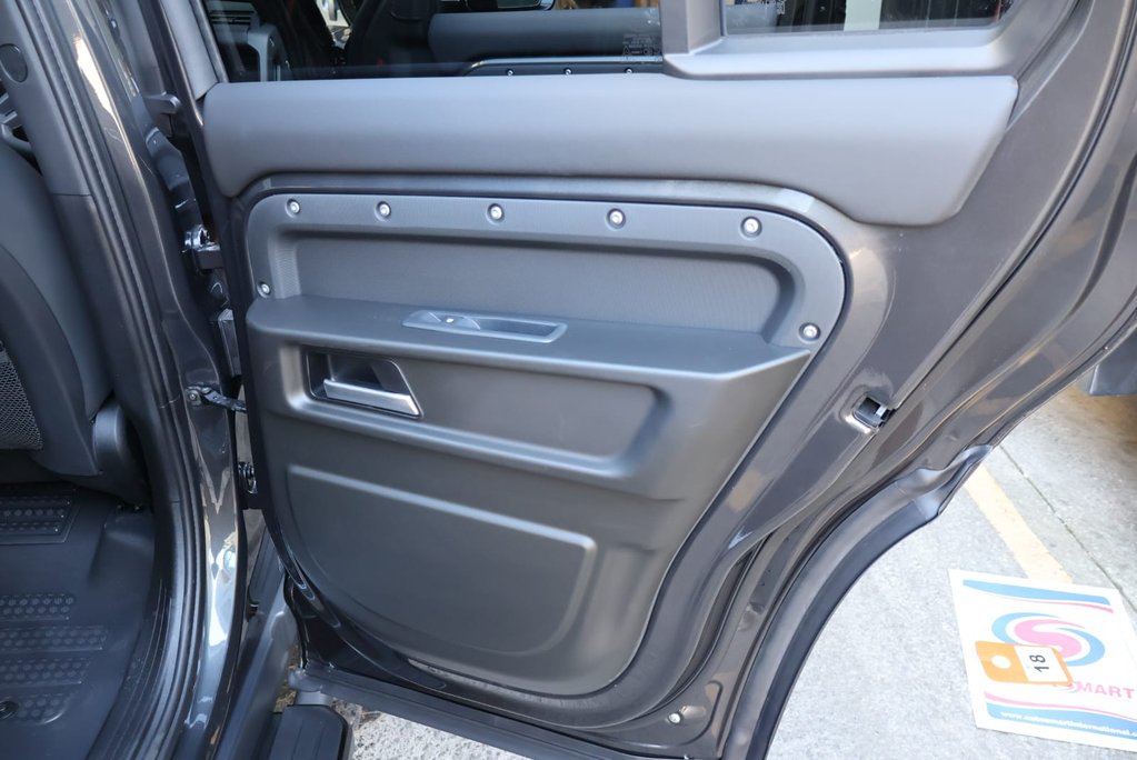 Land Rover Defender 110 2026  HARD TOP 350  X-DYNAMIC HSE STYLED ATY SEEKER WITH SEATS FITTED 26