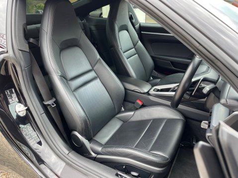 Porsche 911 CARRERA 4S PDK 3